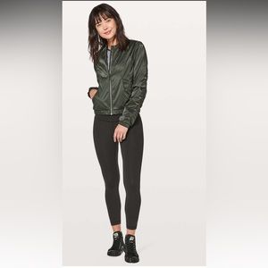 Lululemon Above The Clouds Jacket
Evergreen